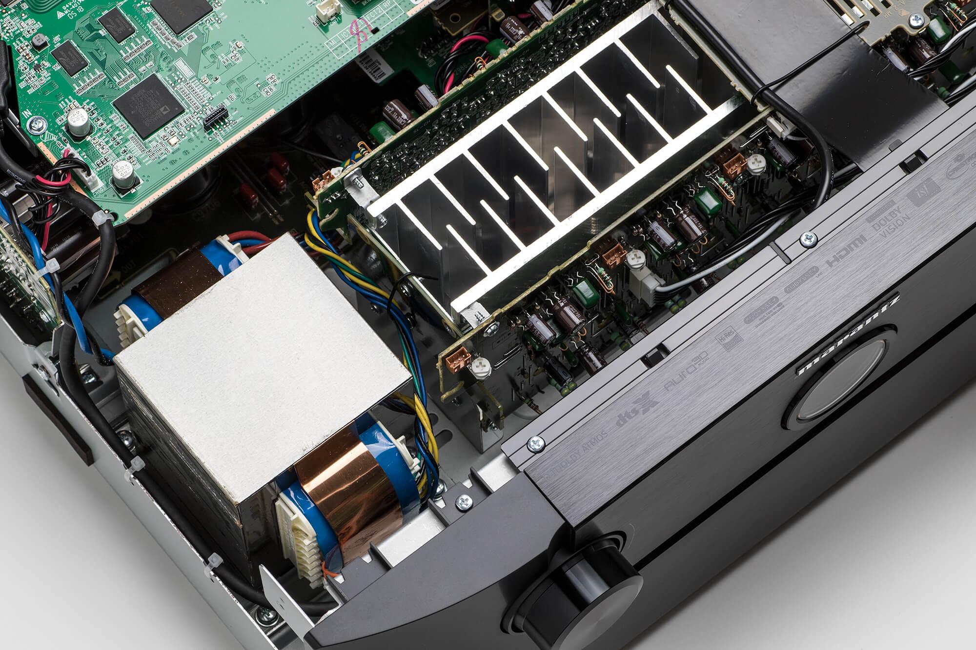 SR7013_Power_Amplifier